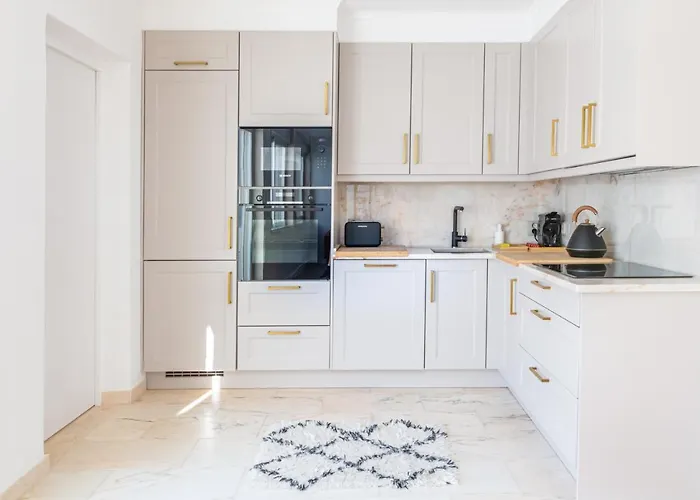 Lejlighed 3-bedroom With Private Patio In Cacilhas By Lisbeyond Almada